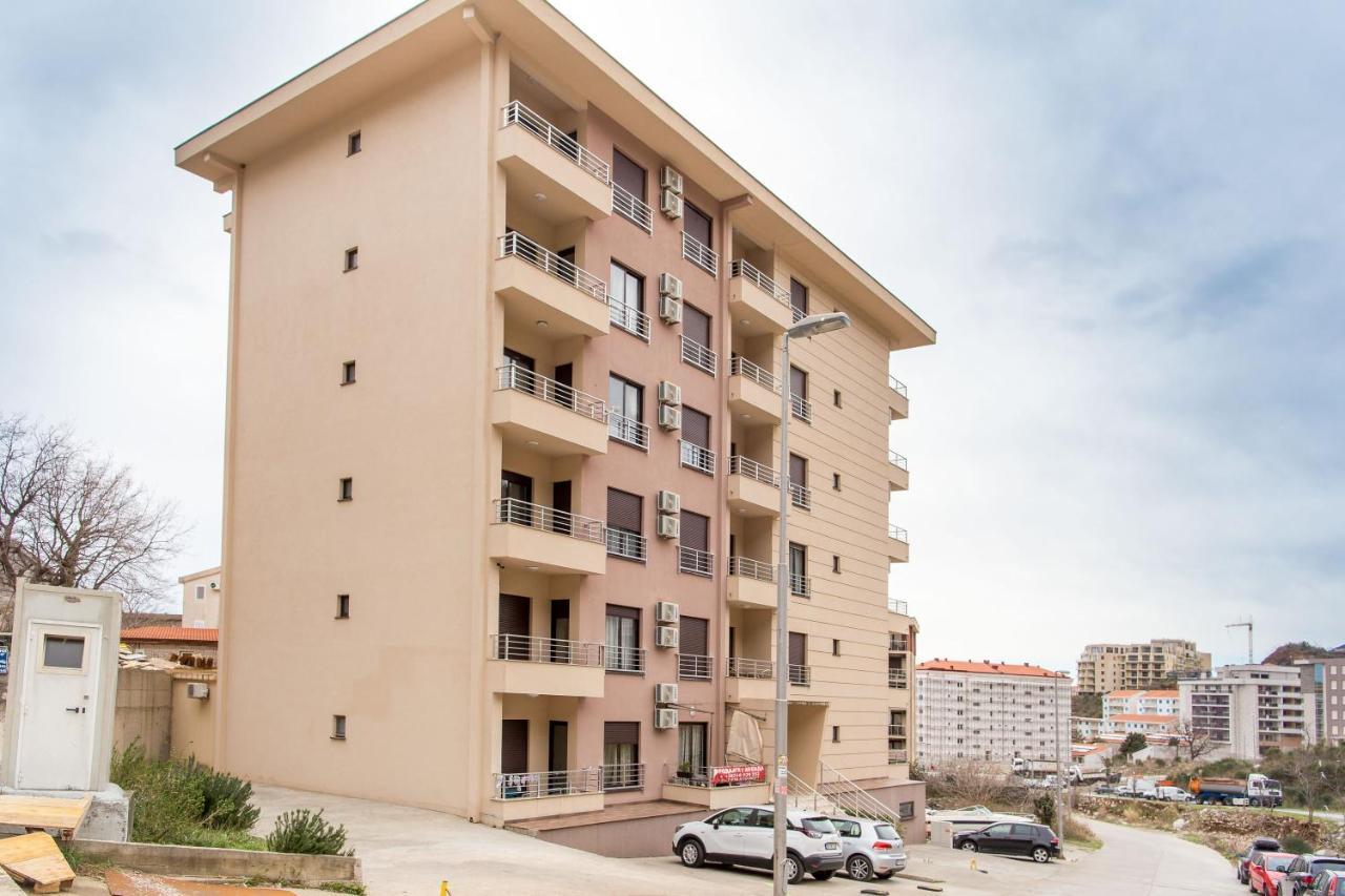 Becici - Andrea Apartman Esterno foto